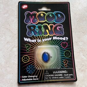 Mood Ring Color-Changing Adjustable Band - Blue Center